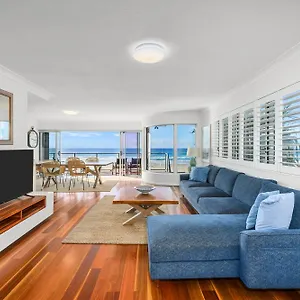 Beachfront Beauty! Holiday home